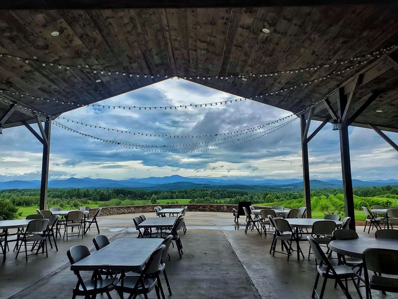 Lunch With A Side Of Mountains At Belle's Bistro