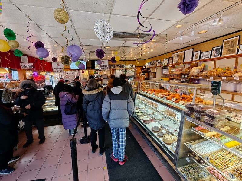 Bennison's Bakery - Evanston