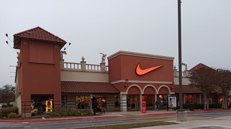 Sportswear And Athletic Brand Deals