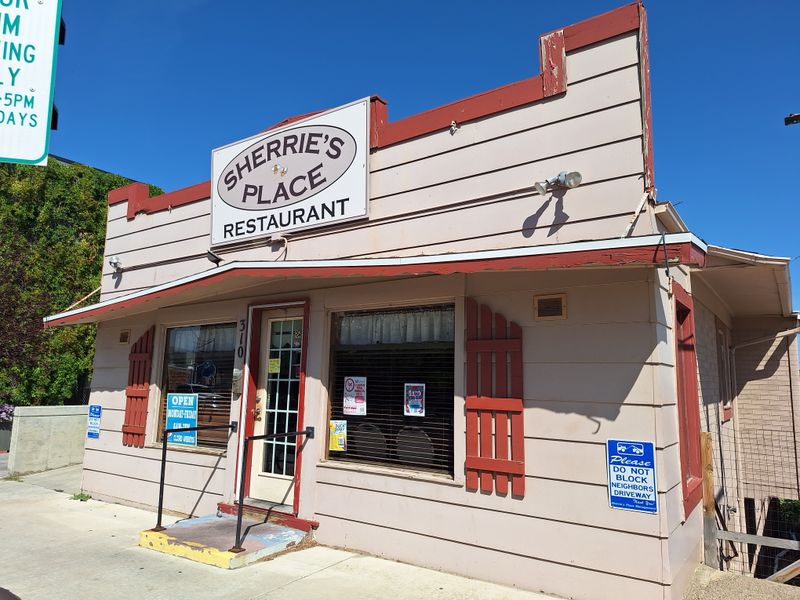 Sherrie's Place – Casper