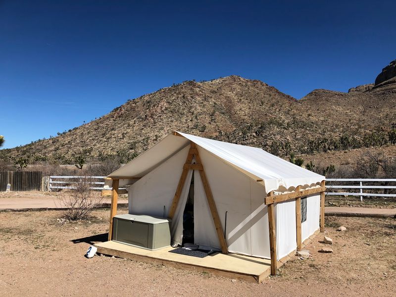 Luxury Glamping Under Desert Skies Luxury Glamping Under Desert Skies