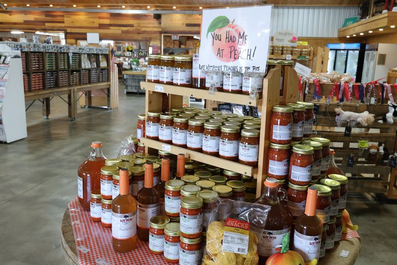 Lynd Fruit Farm, Pataskala Lynd Fruit Farm, Pataskala