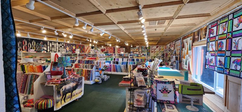 Lyons Quilting, Lyons