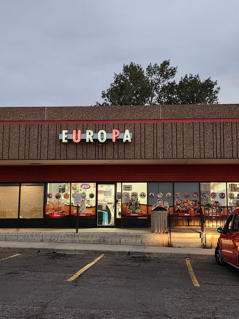 Europa Grocery — Aurora