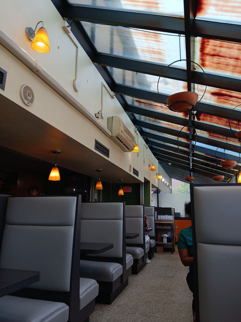 Clique Restaurant – Detroit