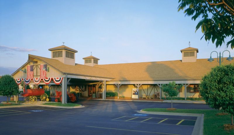 Machine Shed Restaurant, Rockford, IL