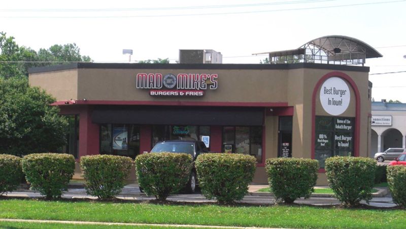 Mad Mike's Burgers and Fries, Hamilton