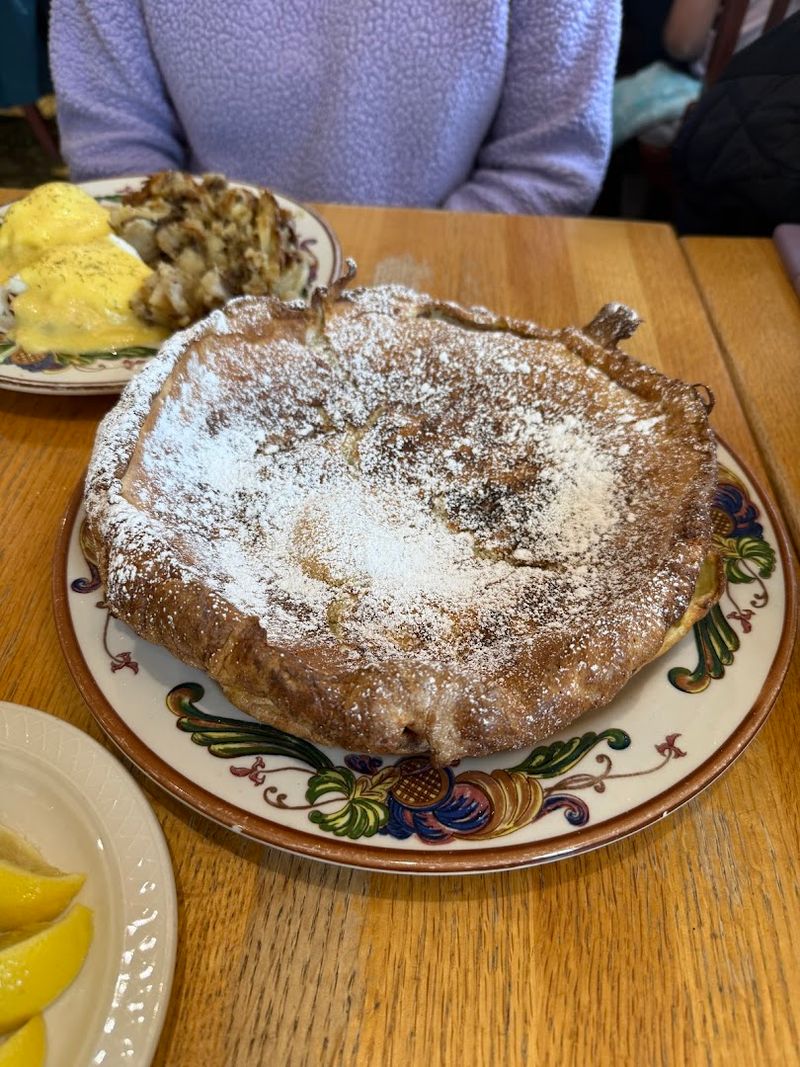 The Apple Pancake That Could Steal The Show