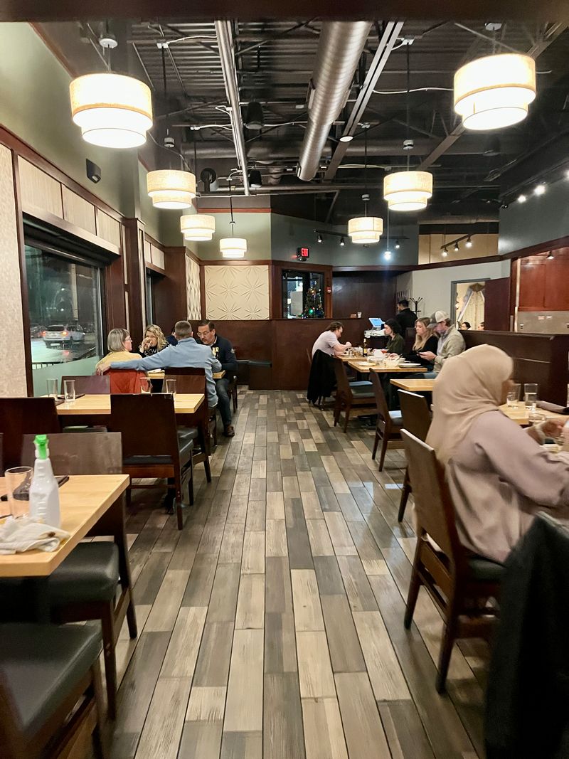 Pind Indian Cuisine, Grand Rapids