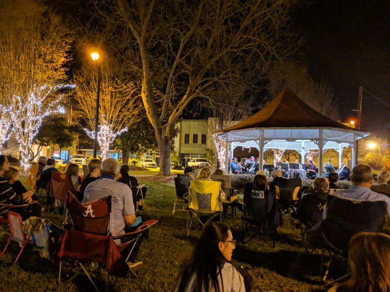 Christmas on the River – Demopolis