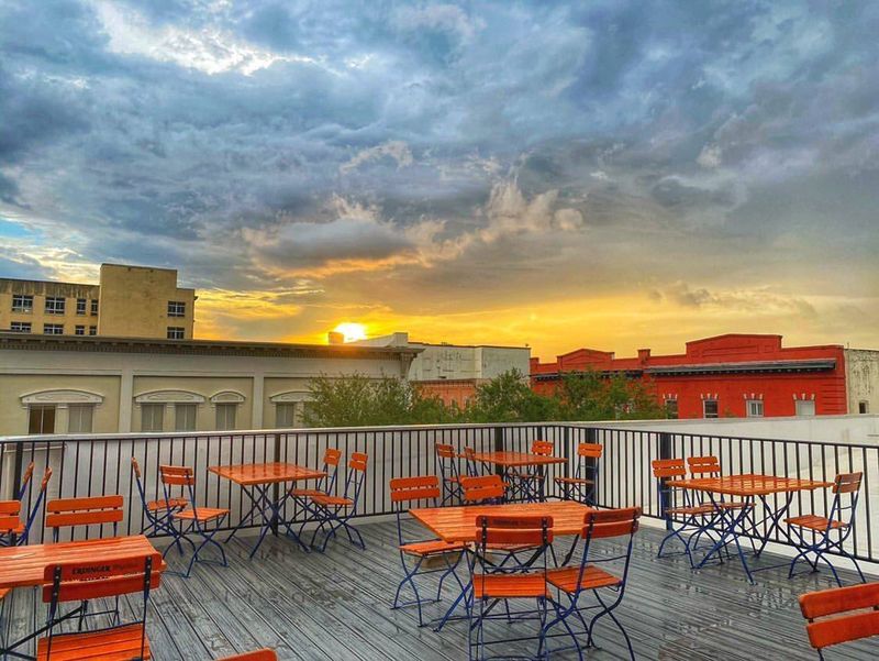 Hollerbach's Willow Tree Cafe