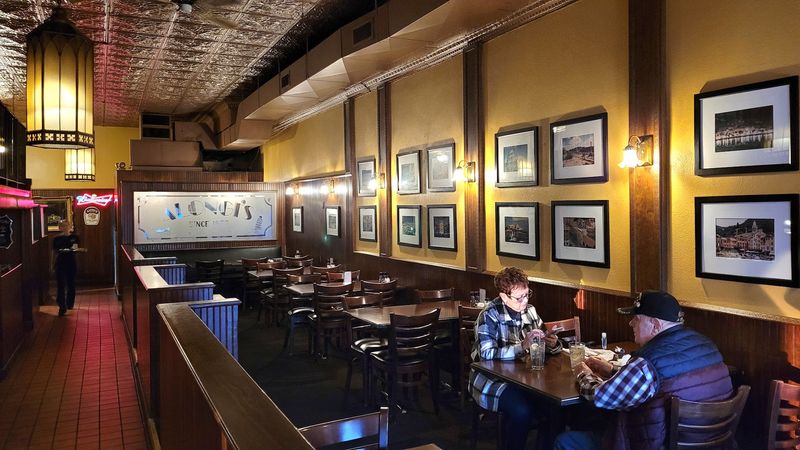 Alongi's Italian Restaurant - Du Quoin