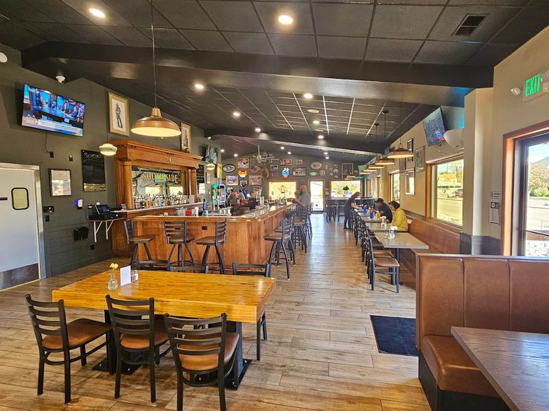 South Side Restaurant & Bar - Limon