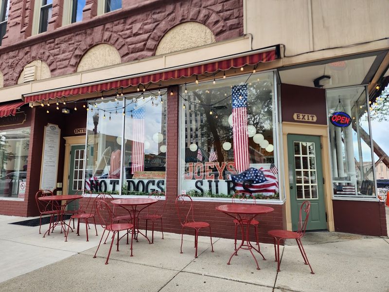 Joey's Italian Deli & Subs, Lima