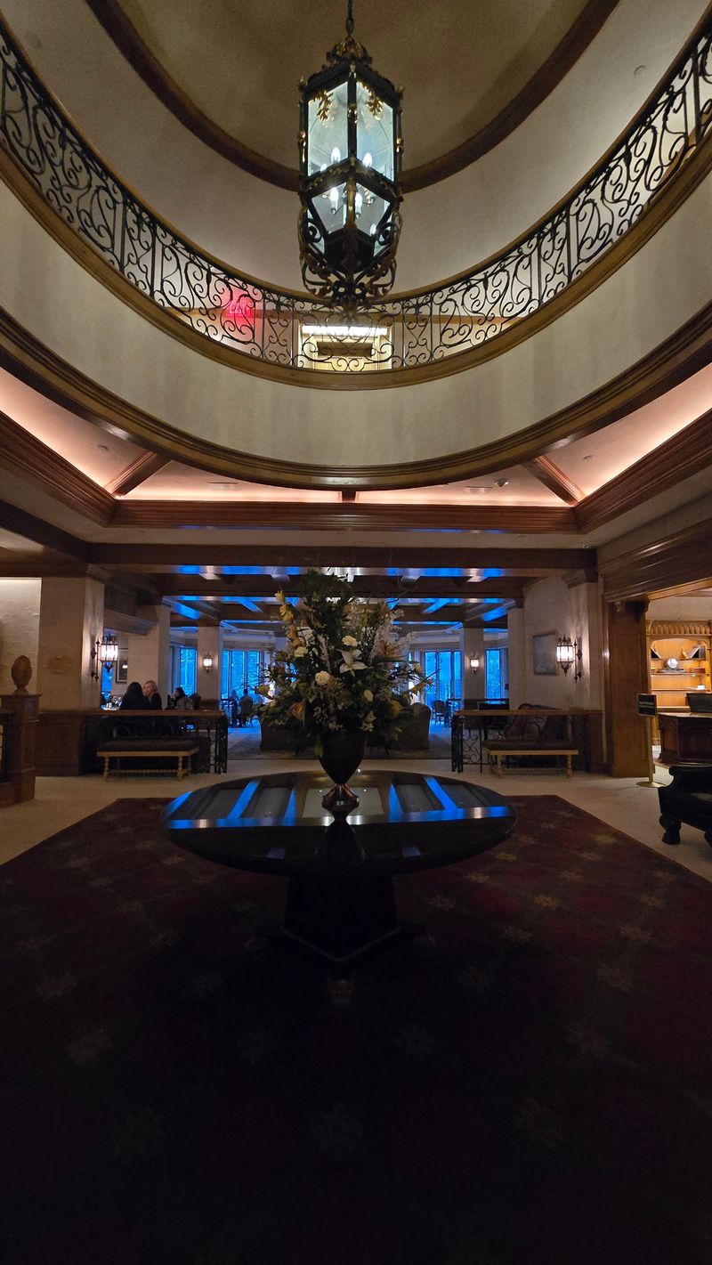 Mountain Evening, Decided