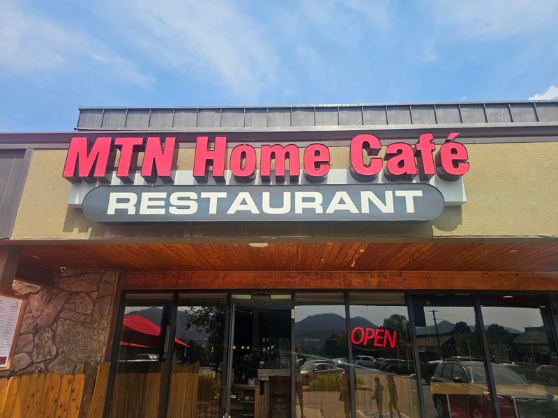Make It A Mini Plan: Build Your July Morning Around This Stop Make It A Mini Plan: Build Your July Morning Around This Stop