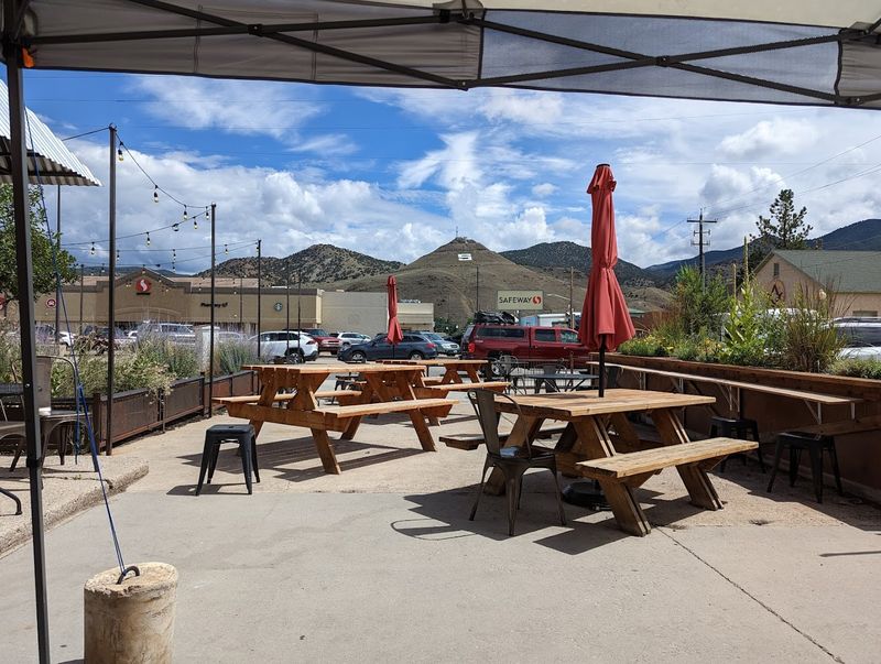 Make It A Mini Plan: Pairing Little Red Hen With A Salida Morning Walk
