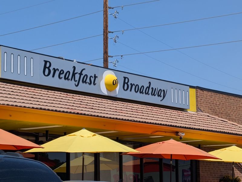 The Atmosphere That Keeps Drawing People Back