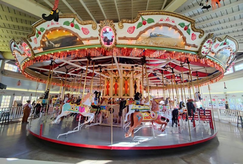 Make Time For The Old Machines That Spin