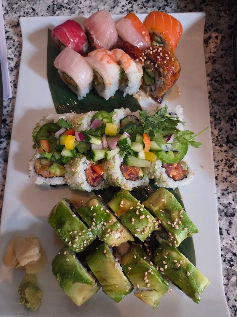 What Visitors Who Were Skeptical About Landlocked Sushi Actually Found Here