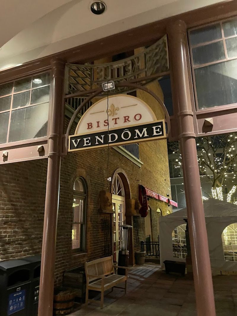 What the Hours Tell You About the Restaurant's Rhythm