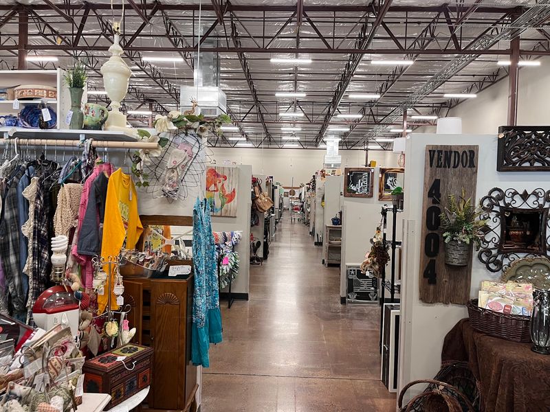 Mall of Peddlers