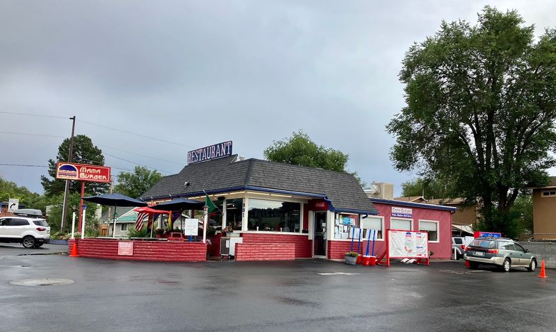 Mama B's Mama B's