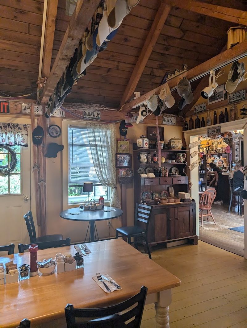 Mama D's Mercantile