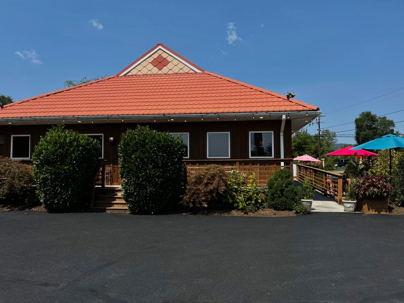 Hank's Grille & Catering, McGaheysville