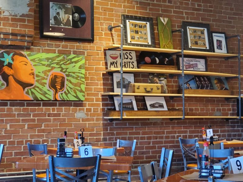 Dame’s Chicken And Waffles, Durham