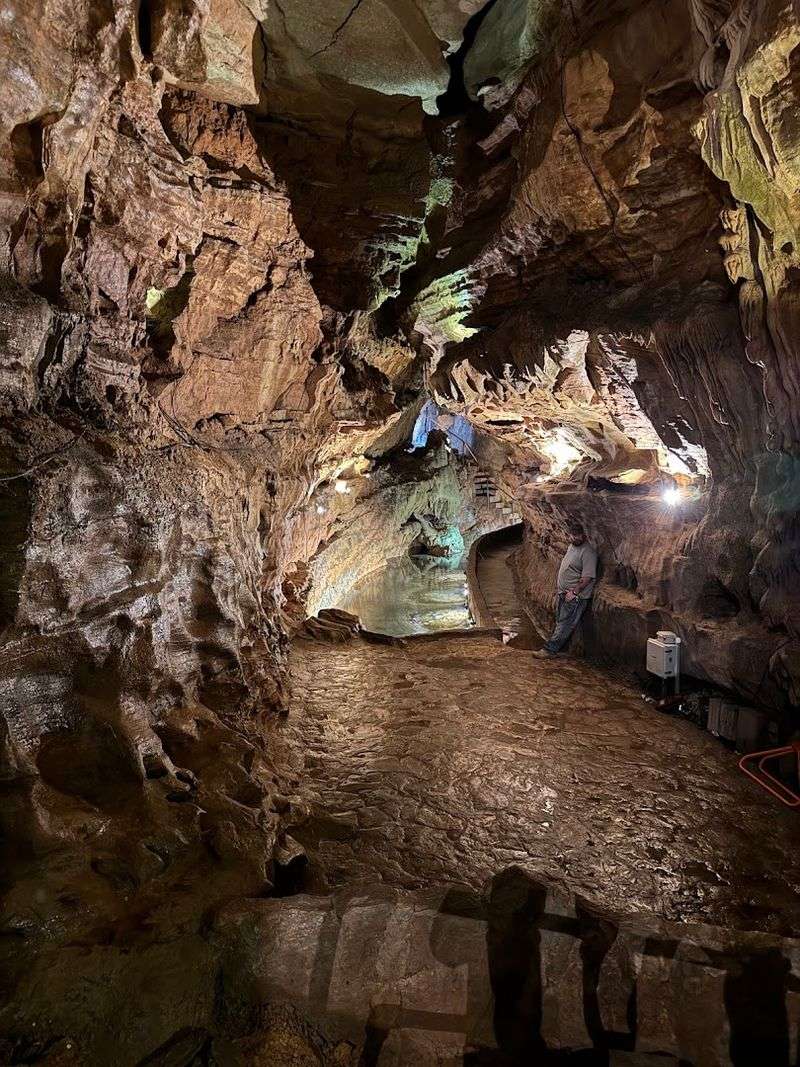 Mammoth Onyx Cave At Kentucky Down Under Mammoth Onyx Cave At Kentucky Down Under