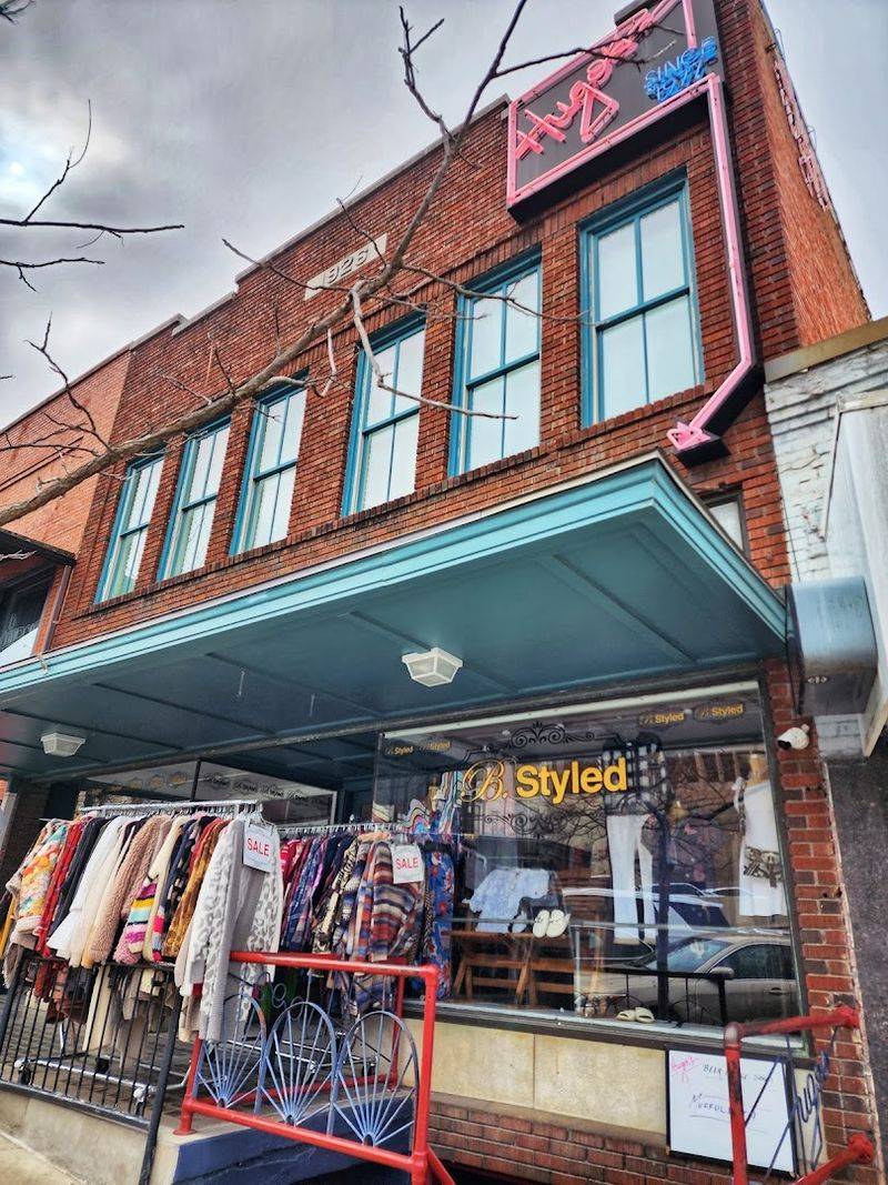 Hugo's, Fayetteville