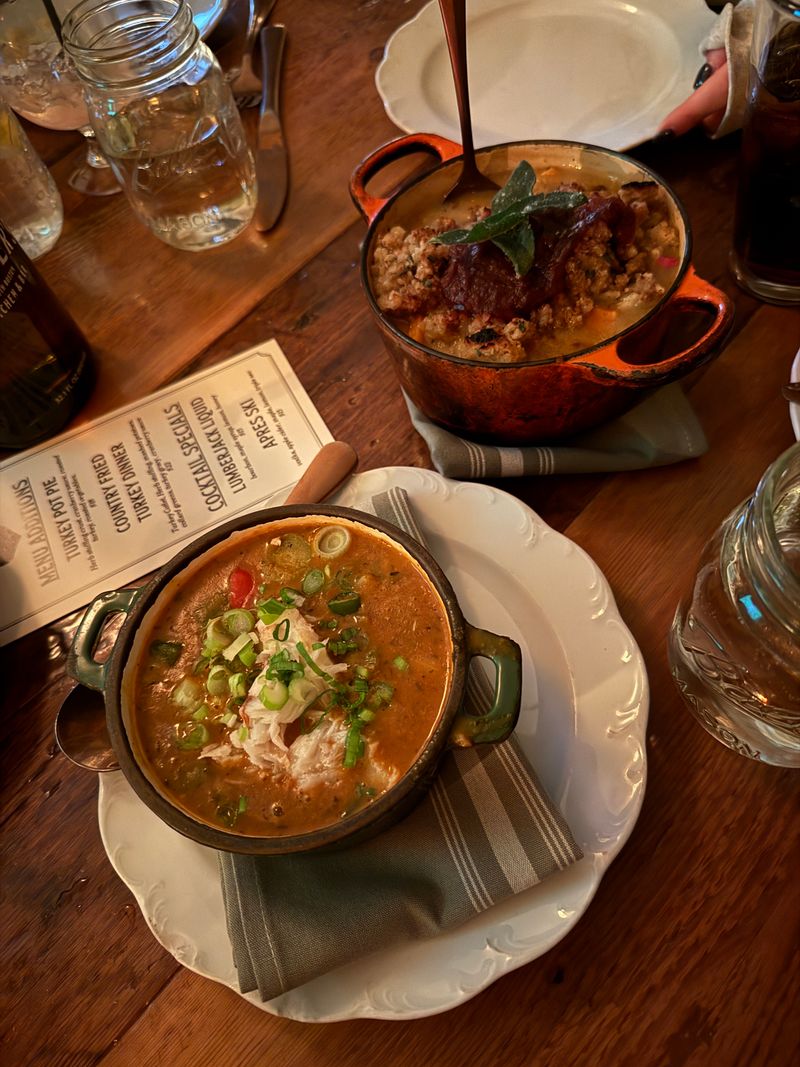 Hunter's Kitchen & Bar – Boston (South Boston)