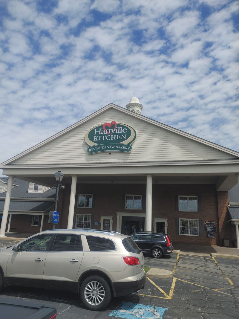 Hartville Kitchen Restaurant & Bakery – Hartville, Ohio