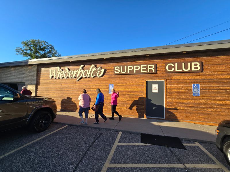 Wiederholt's Supper Club — Hastings