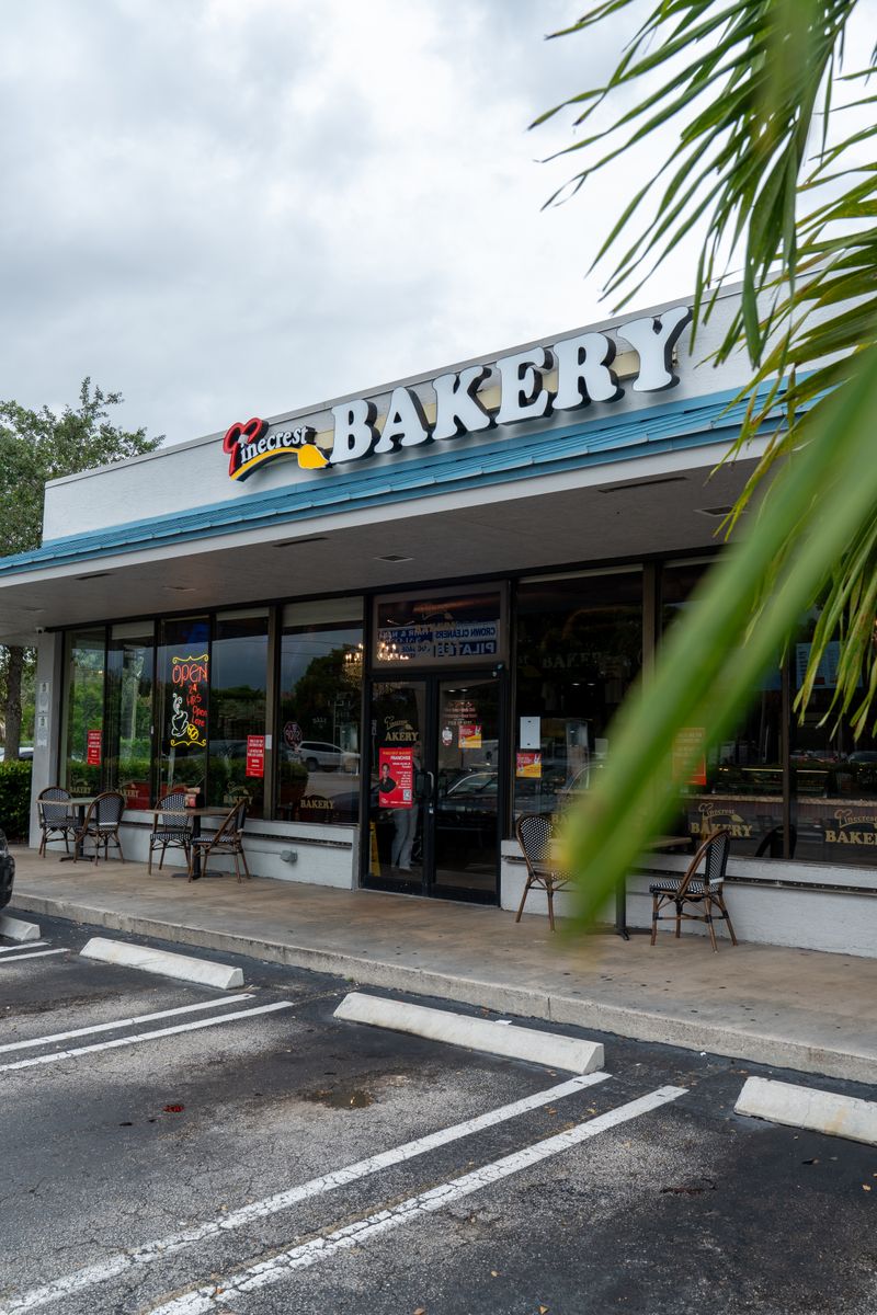 Pinecrest Bakery (Pinecrest location)