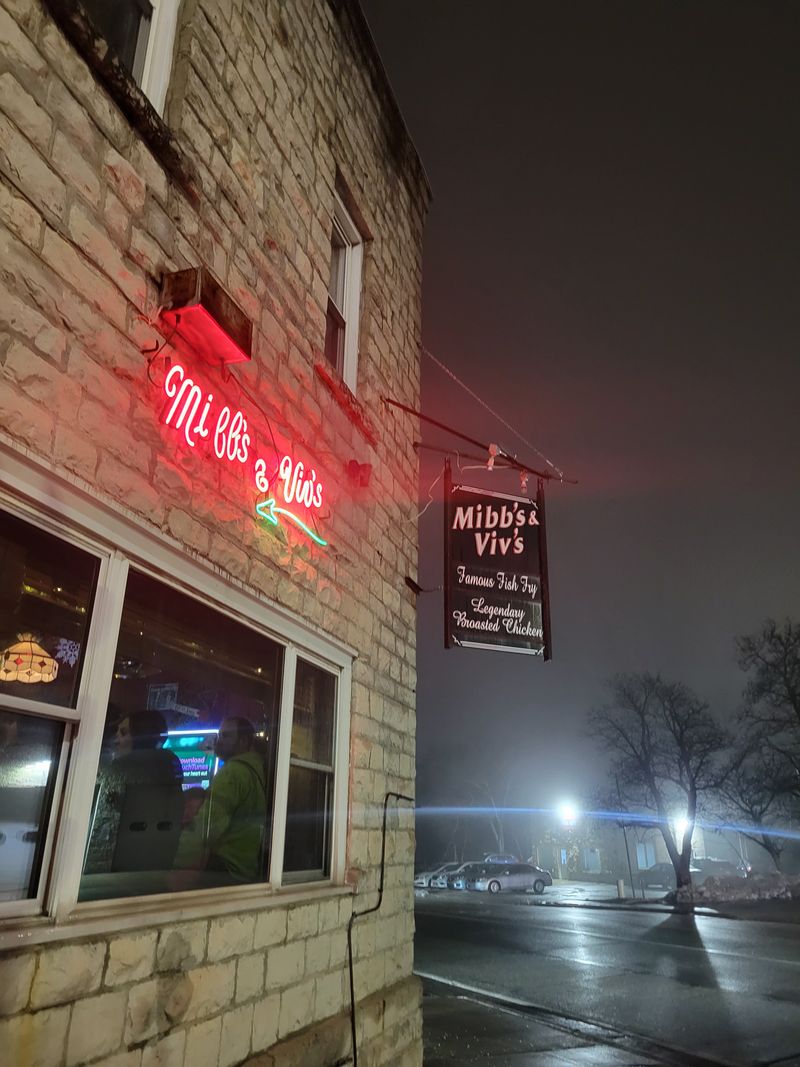 Mibb’s & Viv’s
