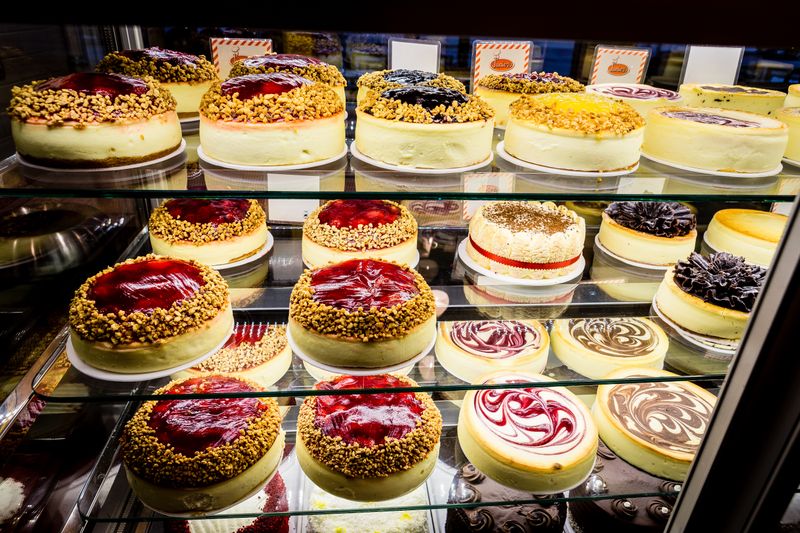 Junior’s Restaurant & Bakery