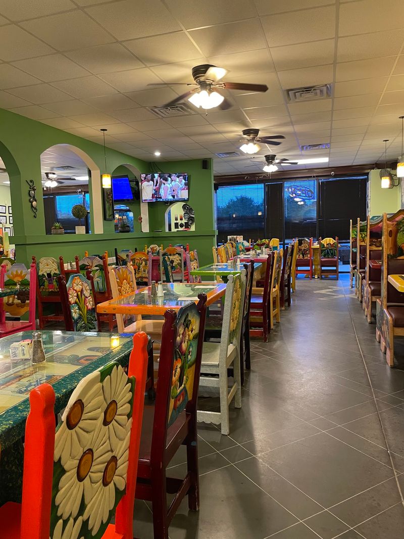Mariachi Grill | Mexican