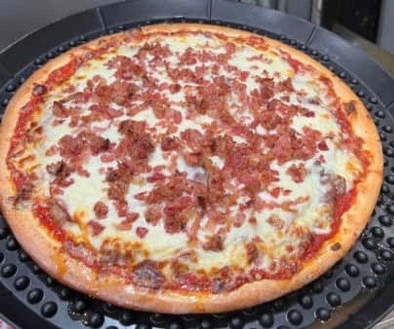 Maria's Pizza, Amboy