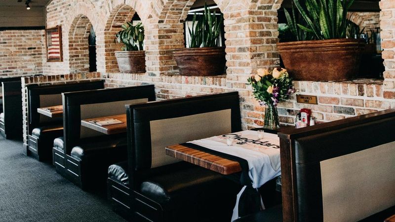 Cheddar's Scratch Kitchen: Scratch That Pot Pie Off Your List