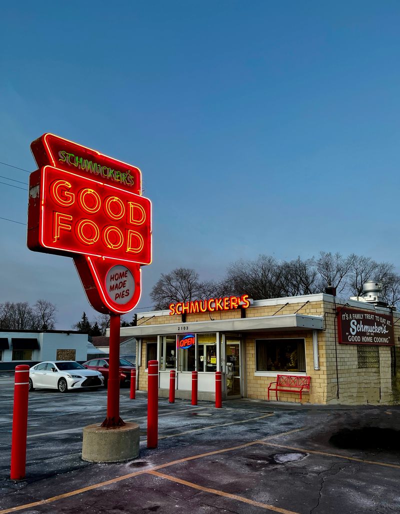 Schmucker's Restaurant – Toledo, Ohio