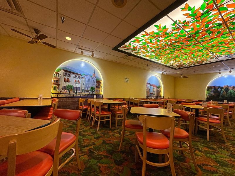 Marion's Piazza, Beavercreek