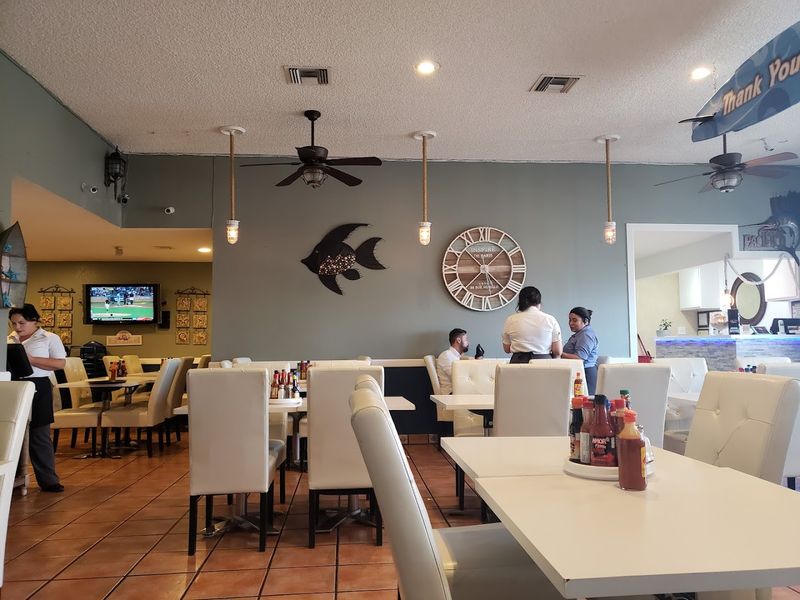 Mariscos Mar Azul - Yuma