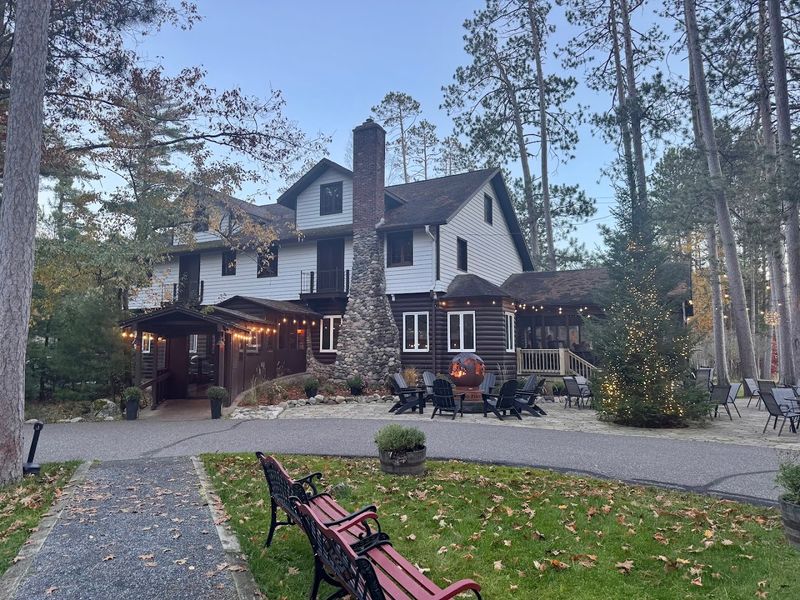 Norwood Pines Supper Club