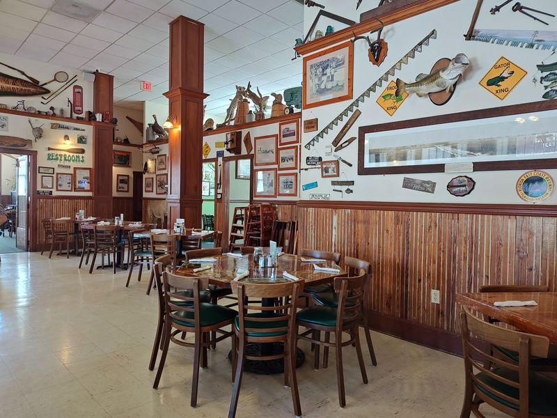 Marsh Landing Restaurant