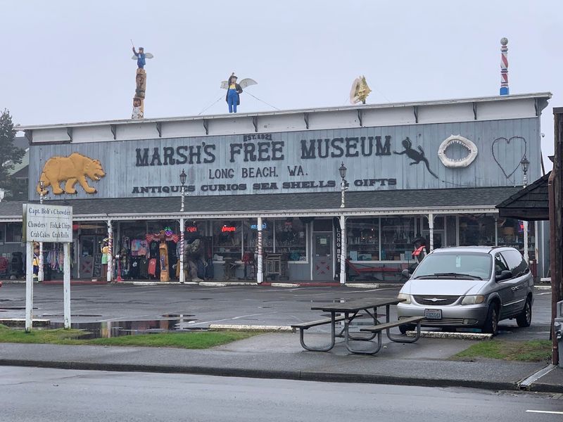 Marsh's Free Museum, Long Beach Marsh's Free Museum, Long Beach