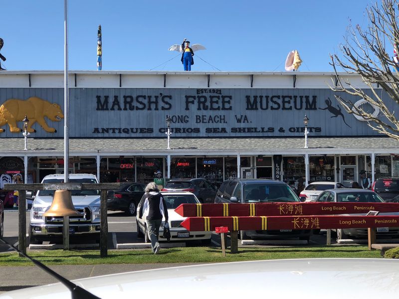 Marsh's Free Museum, Long Beach