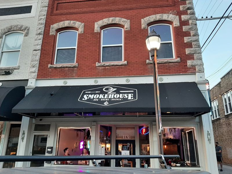 OZ Smokehouse, Rogers