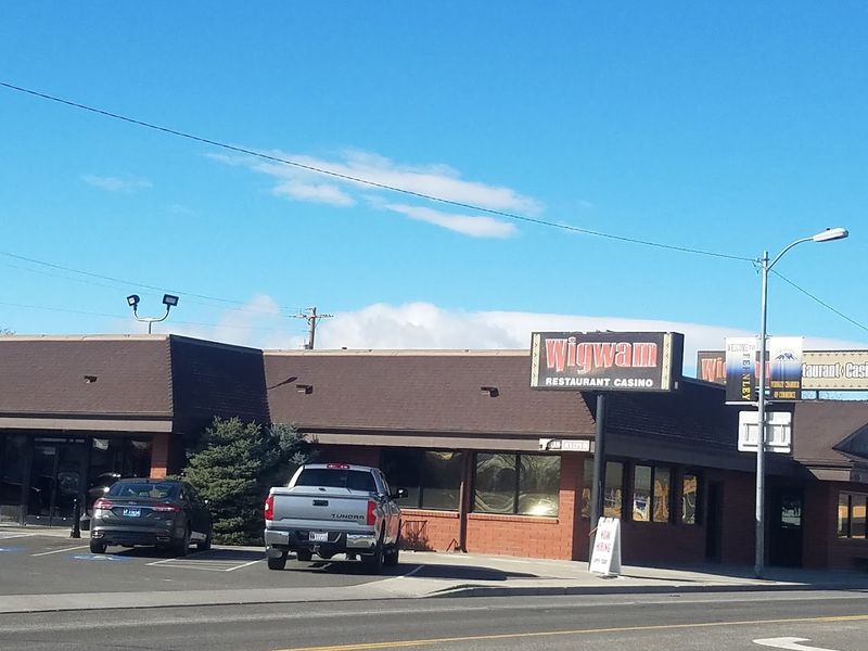Mary & Moe's Wigwam Restaurant In Fernley